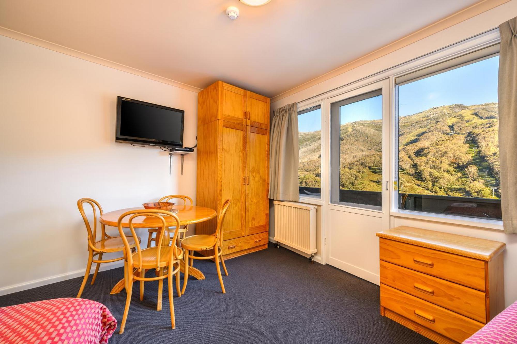 Kasees Apartments & Mountain Lodge Thredbo Room photo